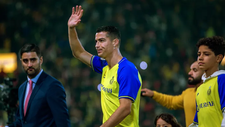 Cristiano Ronaldo chính thức ra mắt tại Al Nassr - Ảnh 1. Cristiano Ronaldo chính thức ra mắt tại Al Nassr - Ảnh 1.