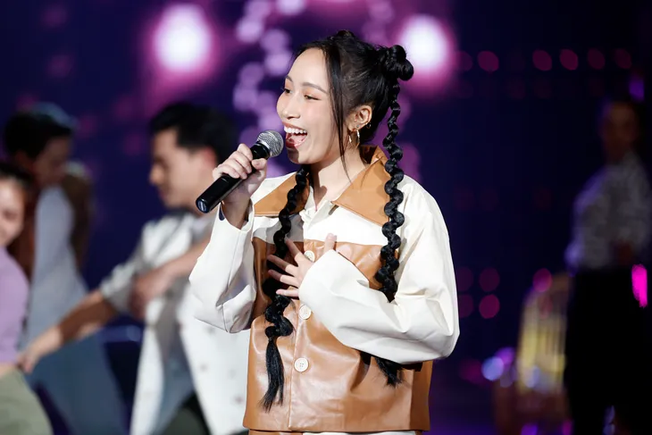 Ly Ly, Bùi Dương Thái Hà cực xinh đẹp trên sân khấu VTV Awards - Ảnh 27. Ly Ly, Bùi Dương Thái Hà cực xinh đẹp trên sân khấu VTV Awards - Ảnh 27.