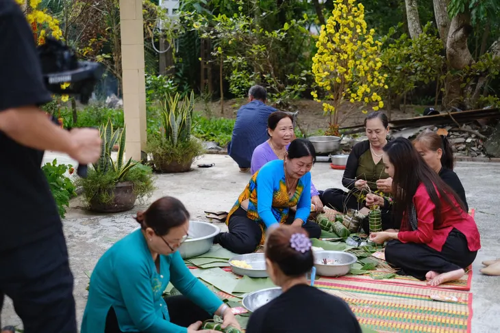 BTV Hoài Anh đẹp rạng rỡ trong Cảm hứng bất tận - Ảnh 2. BTV Hoài Anh đẹp rạng rỡ trong Cảm hứng bất tận - Ảnh 2.