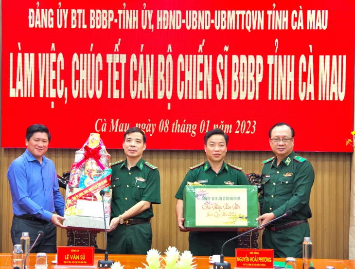 Gắn kết giữa chính quyền, nhân dân và bộ đội biên phòng trên địa bàn Cà Mau - Ảnh 4. Gắn kết giữa chính quyền, nhân dân và bộ đội biên phòng trên địa bàn Cà Mau - Ảnh 4.