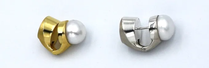 Khuyên tai tích hợp tai nghe không dây tại Anh - Ảnh 1. Khuyên tai tích hợp tai nghe không dây tại Anh - Ảnh 1.