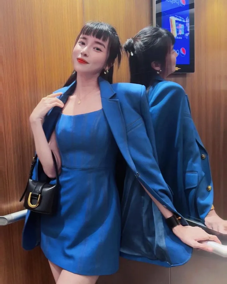 Sao Việt ngày 1/2: Trấn Thành đăng ảnh thời còn nghèo khó, Hồng Diễm khoe sắc bên Quỳnh Kool - Ảnh 7. Sao Việt ngày 1/2: Trấn Thành đăng ảnh thời còn nghèo khó, Hồng Diễm khoe sắc bên Quỳnh Kool - Ảnh 7.