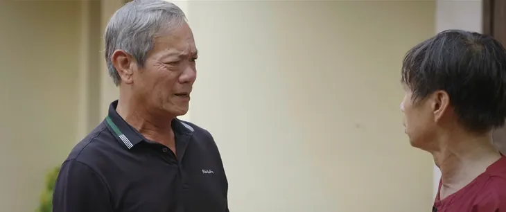 Dưới bóng cây hạnh phúc - Tập 8: Ngã xuống hồ sen, Tố - Tơ thành đôi - Ảnh 6. Dưới bóng cây hạnh phúc - Tập 8: Ngã xuống hồ sen, Tố - Tơ thành đôi - Ảnh 6.