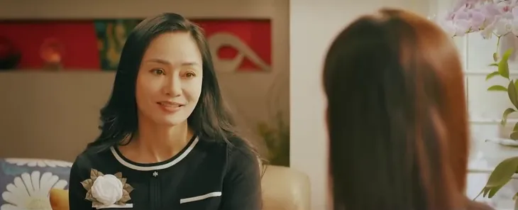 Đừng nói khi yêu - Tập 3: Học trò cũ đến thăm cô giáo vì say nắng con trai cô - Ảnh 3. Đừng nói khi yêu - Tập 3: Học trò cũ đến thăm cô giáo vì say nắng con trai cô - Ảnh 3.