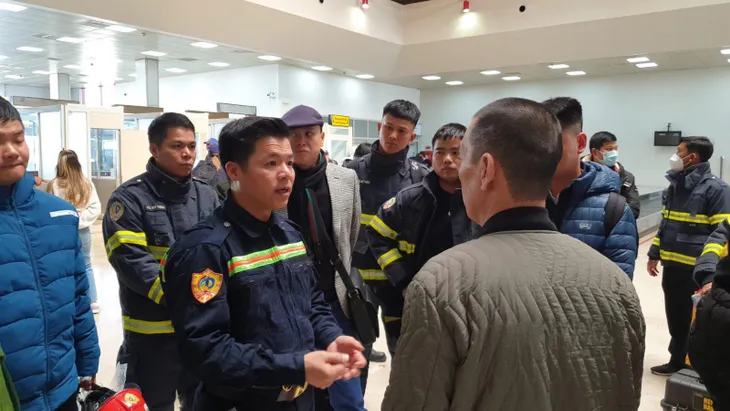 Đoàn cứu nạn, cứu hộ Việt Nam đã đến Thổ Nhĩ Kỳ - Ảnh 1. Đoàn cứu nạn, cứu hộ Việt Nam đã đến Thổ Nhĩ Kỳ - Ảnh 1.