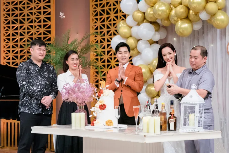 Nhạc sĩ Minh Khang rơi nước mắt kể chuyện tình yêu với Thúy Hạnh - Ảnh 3. Nhạc sĩ Minh Khang rơi nước mắt kể chuyện tình yêu với Thúy Hạnh - Ảnh 3.