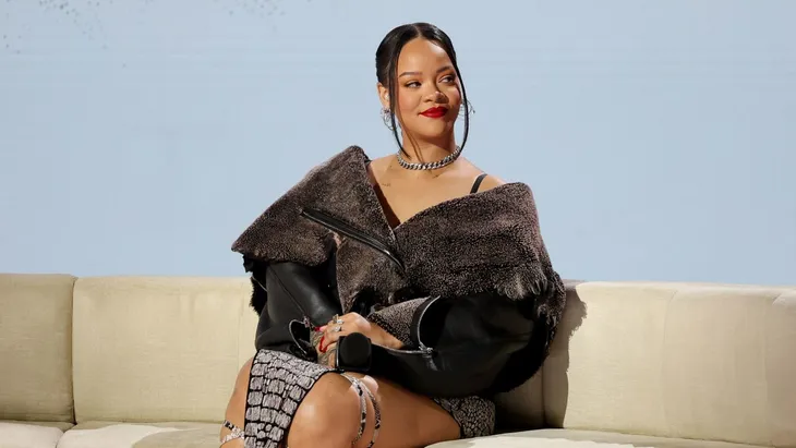 Rihanna tập quên thời gian cho màn trình diễn tại Super Bowl Halftime Show 2023 - Ảnh 1. Rihanna tập quên thời gian cho màn trình diễn tại Super Bowl Halftime Show 2023 - Ảnh 1.