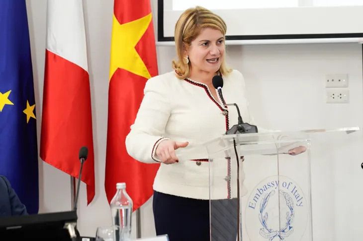 Italy giới thiệu chiến dịch Roma ứng cử đăng cai tổ chức World Expo 2030 tại Việt Nam - Ảnh 1. Italy giới thiệu chiến dịch Roma ứng cử đăng cai tổ chức World Expo 2030 tại Việt Nam - Ảnh 1.