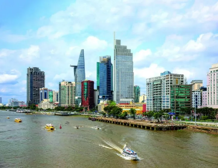 Thu thuế nhà đất thứ hai liệu có làm giá nhà đất “lên trời”? - Ảnh 2. Thu thuế nhà đất thứ hai liệu có làm giá nhà đất “lên trời”? - Ảnh 2.
