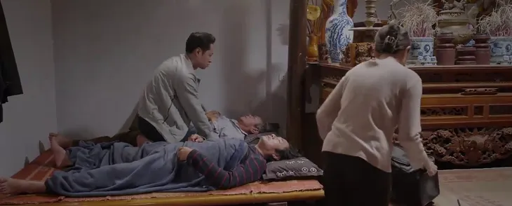 Dưới bóng cây hạnh phúc - Tập 14: Cuộc sống trốn nợ sang chảnh của vợ chồng trẻ - Ảnh 9. Dưới bóng cây hạnh phúc - Tập 14: Cuộc sống trốn nợ sang chảnh của vợ chồng trẻ - Ảnh 9.