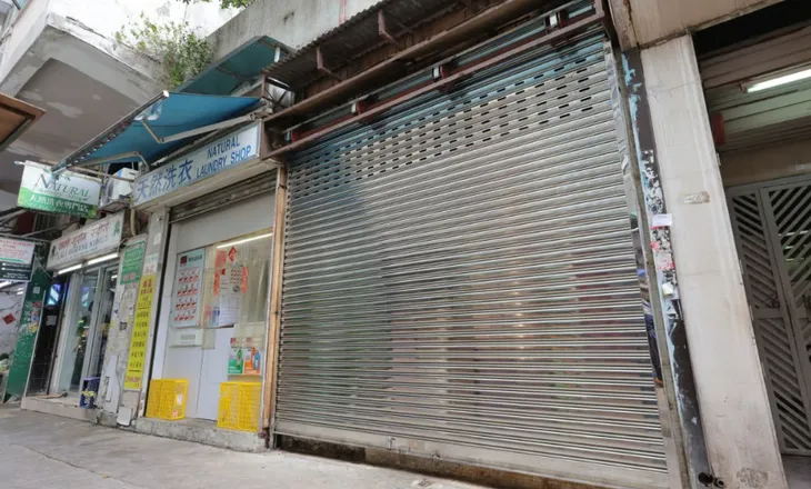 Đột kích quán nghi bán thịt chó mèo 70 năm sau lệnh cấm ở Hong Kong (Trung Quốc) - Ảnh 1. Đột kích quán nghi bán thịt chó mèo 70 năm sau lệnh cấm ở Hong Kong (Trung Quốc) - Ảnh 1.