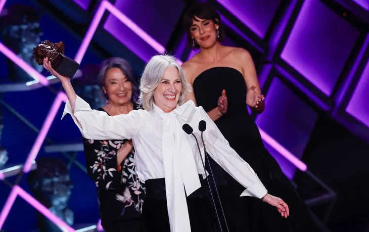 Nữ diễn viên Juliette Binoche được vinh danh tại giải thưởng phim Goya của Tây Ban Nha - Ảnh 4. Nữ diễn viên Juliette Binoche được vinh danh tại giải thưởng phim Goya của Tây Ban Nha - Ảnh 4.