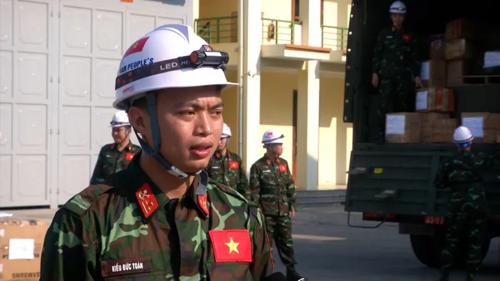 Thượng úy quân đội hoãn ngày cưới để thực hiện nhiệm vụ tại Thổ Nhĩ Kỳ - Ảnh 1. Thượng úy quân đội hoãn ngày cưới để thực hiện nhiệm vụ tại Thổ Nhĩ Kỳ - Ảnh 1.