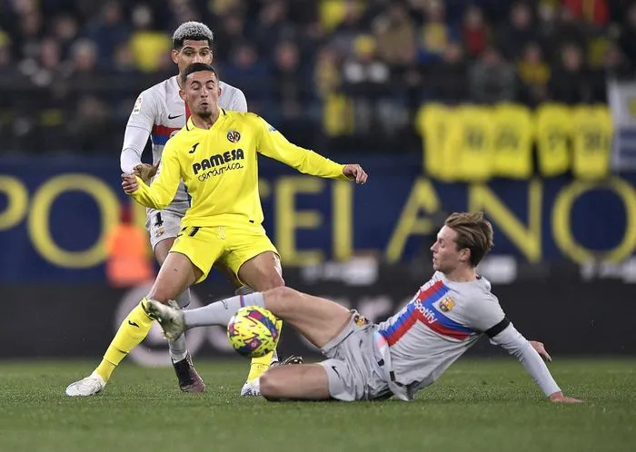 Đánh bại Villarreal, Barcelona hơn Real Madrid 11 điểm - Ảnh 2. Đánh bại Villarreal, Barcelona hơn Real Madrid 11 điểm - Ảnh 2.