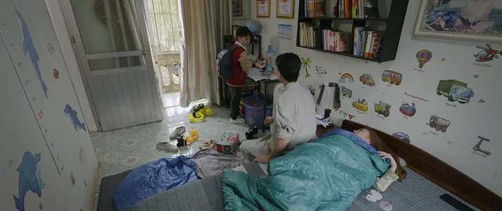 Dưới bóng cây hạnh phúc - Tập 16: Son sấp ngửa lo việc nhà, Tuyết ngồi rỗi ăn chơi - Ảnh 6. Dưới bóng cây hạnh phúc - Tập 16: Son sấp ngửa lo việc nhà, Tuyết ngồi rỗi ăn chơi - Ảnh 6.