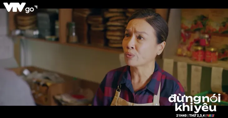 Đừng nói khi yêu - Tập 8: Gặp Quy (Mạnh Trường), bà Phượng như bắt được vàng - Ảnh 3. Đừng nói khi yêu - Tập 8: Gặp Quy (Mạnh Trường), bà Phượng như bắt được vàng - Ảnh 3.