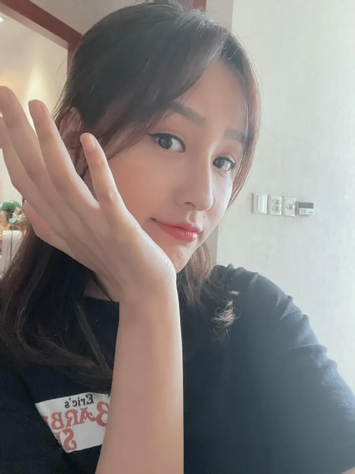 Đỗ Mỹ Linh dự đoán nhận quà Valentine là nhẫn kim cương, Ngô Thanh Vân bối rối trước dịp lễ Tình nhân - Ảnh 6. Đỗ Mỹ Linh dự đoán nhận quà Valentine là nhẫn kim cương, Ngô Thanh Vân bối rối trước dịp lễ Tình nhân - Ảnh 6.