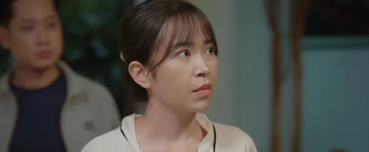 Dưới bóng cây hạnh phúc - Tập 15: Hết đường trốn nợ, vợ chồng Danh về nhà bám chị dâu - Ảnh 16. Dưới bóng cây hạnh phúc - Tập 15: Hết đường trốn nợ, vợ chồng Danh về nhà bám chị dâu - Ảnh 16.