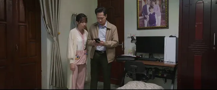 Dưới bóng cây hạnh phúc - Tập 15: Hết đường trốn nợ, vợ chồng Danh về nhà bám chị dâu - Ảnh 4. Dưới bóng cây hạnh phúc - Tập 15: Hết đường trốn nợ, vợ chồng Danh về nhà bám chị dâu - Ảnh 4.