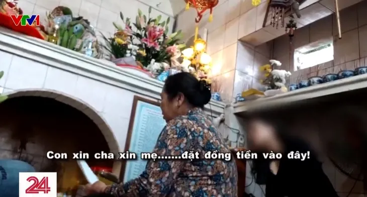 Trục lợi từ mê tín dị đoan - Ảnh 1. Trục lợi từ mê tín dị đoan - Ảnh 1.