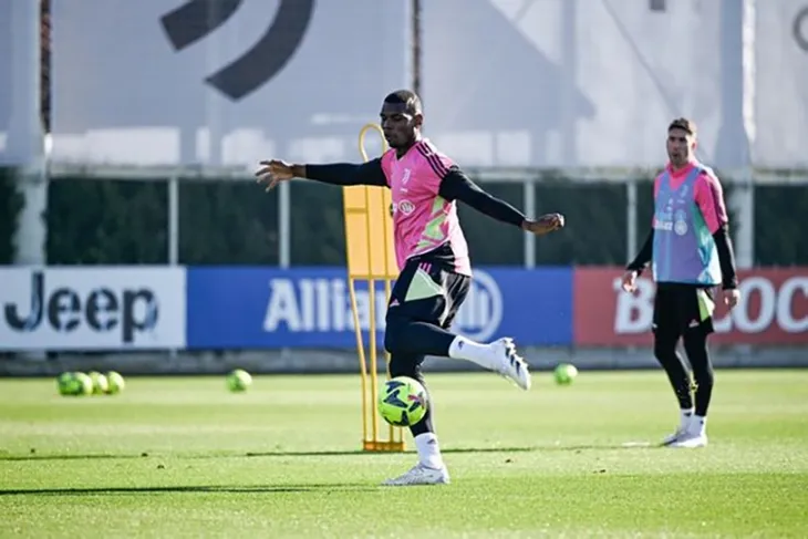 Paul Pogba tiếp tục nghỉ thi đấu dài hạn, bị chỉ trích vì thiếu chuyên nghiệp - Ảnh 2. Paul Pogba tiếp tục nghỉ thi đấu dài hạn, bị chỉ trích vì thiếu chuyên nghiệp - Ảnh 2.