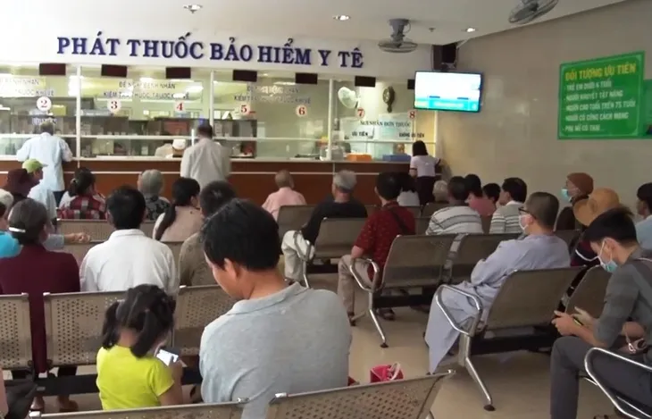 Tính nhân văn của tấm thẻ bảo hiểm y tế - Ảnh 2. Tính nhân văn của tấm thẻ bảo hiểm y tế - Ảnh 2.