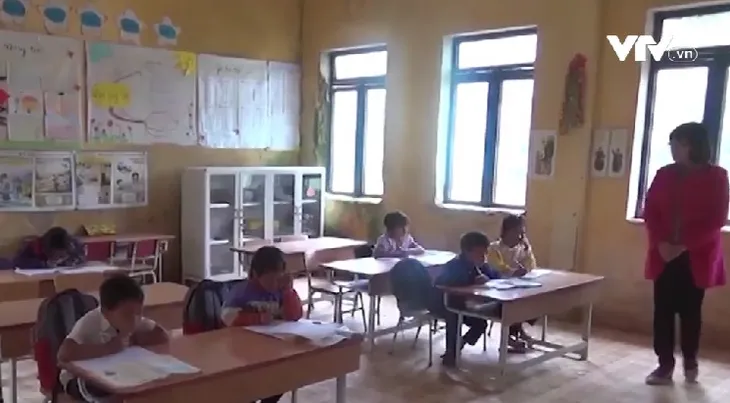 Tái diễn tình trạng học sinh nghỉ học kéo dài - Ảnh 2. Tái diễn tình trạng học sinh nghỉ học kéo dài - Ảnh 2.