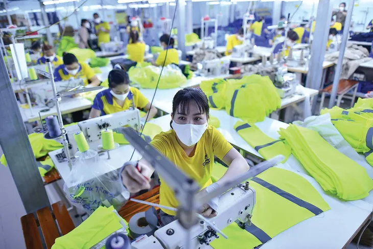 Sản xuất xanh giúp doanh nghiệp ứng phó khi đơn hàng giảm - Ảnh 1. Sản xuất xanh giúp doanh nghiệp ứng phó khi đơn hàng giảm - Ảnh 1.