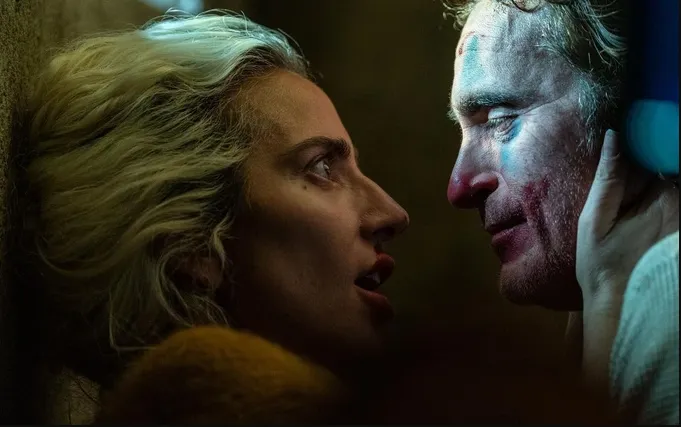 Hé lộ hình ảnh đầu tiên của Lady Gaga trong vai Harley Quinn của Joker 2 - Ảnh 1. Hé lộ hình ảnh đầu tiên của Lady Gaga trong vai Harley Quinn của Joker 2 - Ảnh 1.