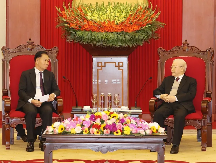 Tổng Bí thư: Việt Nam luôn coi trọng mối quan hệ đặc biệt thủy chung với Lào - Ảnh 2. Tổng Bí thư: Việt Nam luôn coi trọng mối quan hệ đặc biệt thủy chung với Lào - Ảnh 2.