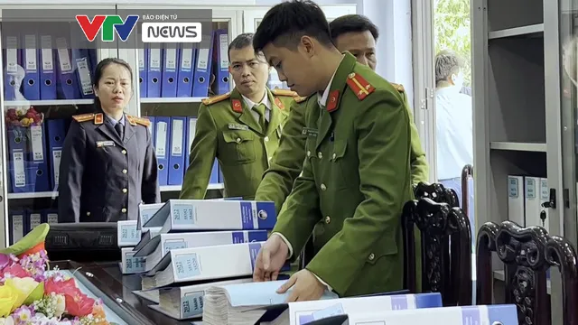 Lào Cai: Tạm giữ Phó Giám đốc Trung tâm Đăng kiểm xe cơ giới 24-01D - Ảnh 1. Lào Cai: Tạm giữ Phó Giám đốc Trung tâm Đăng kiểm xe cơ giới 24-01D - Ảnh 1.