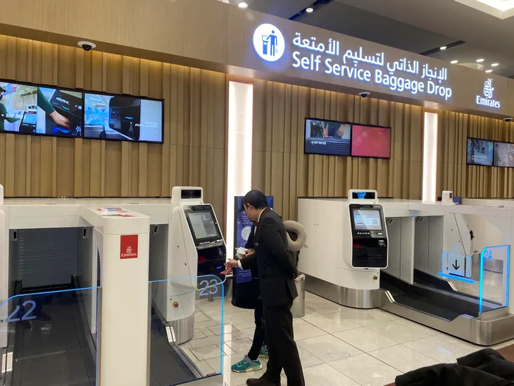 Trải nghiệm hành trình Hà Nội - Dubai trên chuyến bay của Emirates - Ảnh 5. Trải nghiệm hành trình Hà Nội - Dubai trên chuyến bay của Emirates - Ảnh 5.