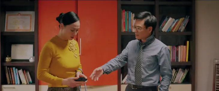Đừng nói khi yêu - Tập 10: Tú - Ly lộ ảnh nóng ở nhà nghỉ - Ảnh 2. Đừng nói khi yêu - Tập 10: Tú - Ly lộ ảnh nóng ở nhà nghỉ - Ảnh 2.