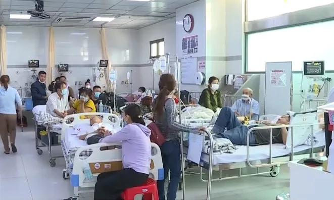 Bệnh nhân đột quỵ đến cấp cứu tăng cao ở ĐBSCL - Ảnh 1. Bệnh nhân đột quỵ đến cấp cứu tăng cao ở ĐBSCL - Ảnh 1.