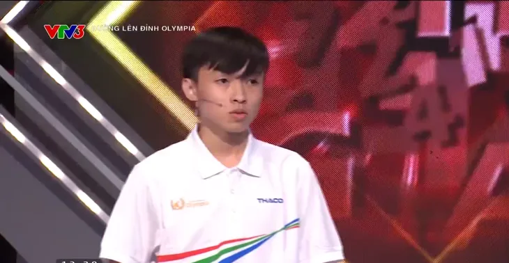 Đường lên đỉnh Olympia: Nam sinh đến từ Ninh Bình bứt phá dẫn đầu nhờ cuỗm điểm của đối thủ - Ảnh 3. Đường lên đỉnh Olympia: Nam sinh đến từ Ninh Bình bứt phá dẫn đầu nhờ cuỗm điểm của đối thủ - Ảnh 3.