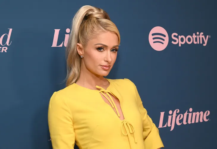 Paris Hilton vẫn gặp ác mộng do tuổi thơ ám ảnh tại trường nội trú - Ảnh 1. Paris Hilton vẫn gặp ác mộng do tuổi thơ ám ảnh tại trường nội trú - Ảnh 1.