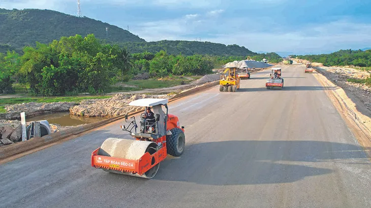 World Bank: Việt Nam còn dư địa đẩy tăng trưởng, đầu tư công là chìa khóa - Ảnh 1. World Bank: Việt Nam còn dư địa đẩy tăng trưởng, đầu tư công là chìa khóa - Ảnh 1.