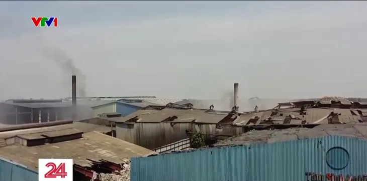 Thiếu nhà máy đốt rác phát điện, TP Hồ Chí Minh vẫn phải chôn lấp hàng nghìn tấn rác - Ảnh 6. Thiếu nhà máy đốt rác phát điện, TP Hồ Chí Minh vẫn phải chôn lấp hàng nghìn tấn rác - Ảnh 6.