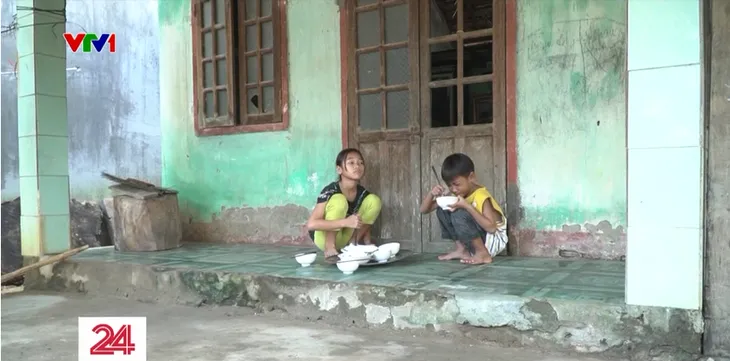 Cặp lá yêu thương: Hai chị em quanh năm suốt tháng sống xa ba mẹ - Ảnh 1. Cặp lá yêu thương: Hai chị em quanh năm suốt tháng sống xa ba mẹ - Ảnh 1.