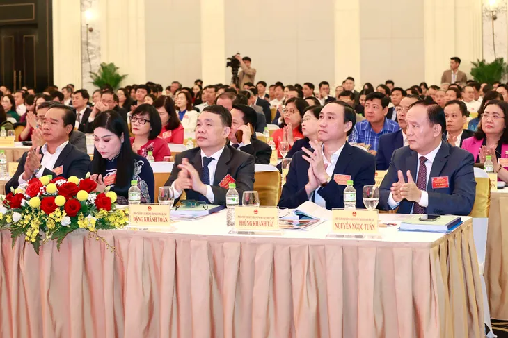 Khai mạc Hội nghị toàn quốc tổng kết và triển khai kế hoạch công tác Hội đồng nhân dân - Ảnh 5. Khai mạc Hội nghị toàn quốc tổng kết và triển khai kế hoạch công tác Hội đồng nhân dân - Ảnh 5.