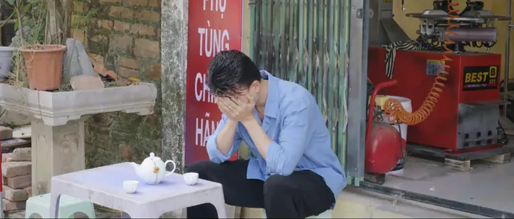 Dưới bóng cây hạnh phúc - Tập 21: Gạt bỏ sĩ diện, Danh nhờ Đạt nói đỡ với bố vợ để không phải ly hôn - Ảnh 28. Dưới bóng cây hạnh phúc - Tập 21: Gạt bỏ sĩ diện, Danh nhờ Đạt nói đỡ với bố vợ để không phải ly hôn - Ảnh 28.