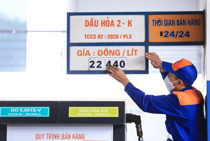 Bộ Tài chính điều chỉnh chi phí định mức để tính giá cơ sở xăng dầu - Ảnh 1. Bộ Tài chính điều chỉnh chi phí định mức để tính giá cơ sở xăng dầu - Ảnh 1.
