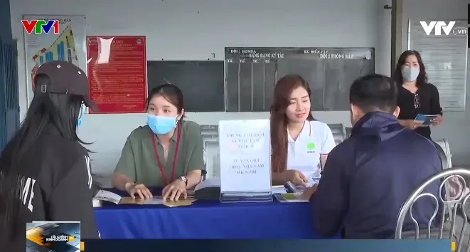 Nhiều doanh nghiệp tăng tuyển dụng lao động số lượng lớn - Ảnh 1. Nhiều doanh nghiệp tăng tuyển dụng lao động số lượng lớn - Ảnh 1.