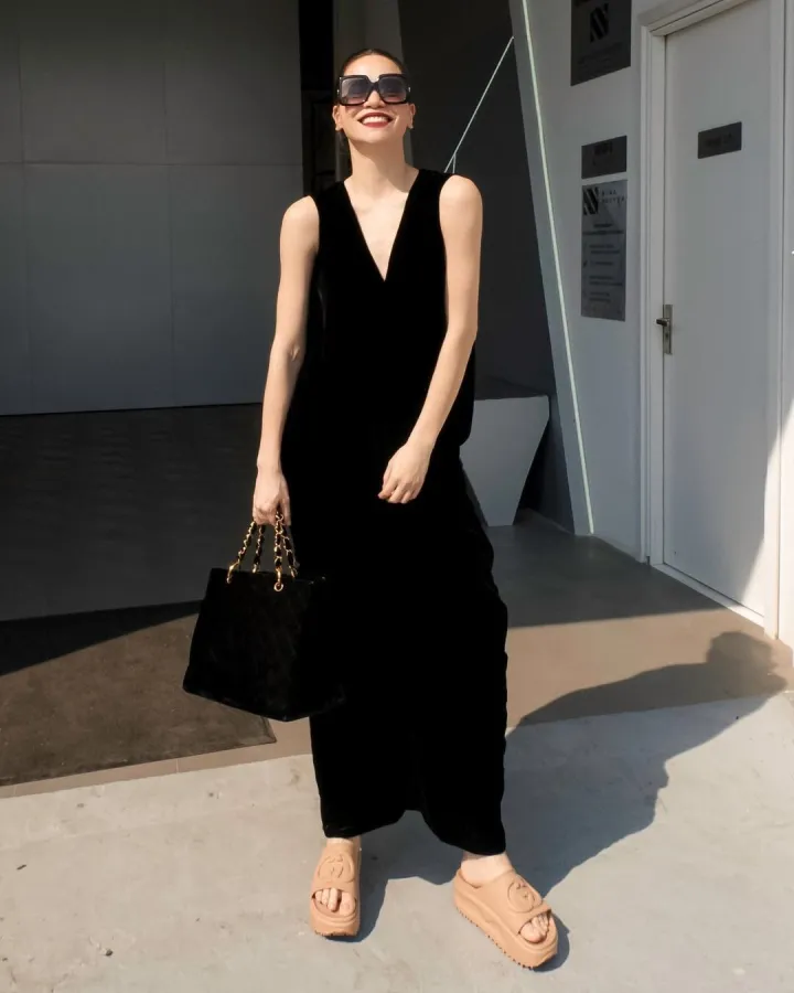 Sao Việt ngày 24/2: Phương Thanh đăng ảnh cách đây 30 năm, Phạm Hương hạnh phúc bên 2 quý tử - Ảnh 4. Sao Việt ngày 24/2: Phương Thanh đăng ảnh cách đây 30 năm, Phạm Hương hạnh phúc bên 2 quý tử - Ảnh 4.