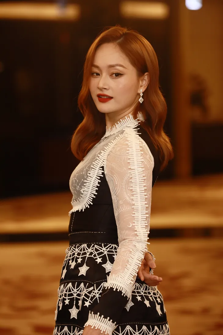 Gia đình mình vui bất thình lình: 3 nữ chính đọ sắc trong họp báo ra mắt - Ảnh 2. Gia đình mình vui bất thình lình: 3 nữ chính đọ sắc trong họp báo ra mắt - Ảnh 2.