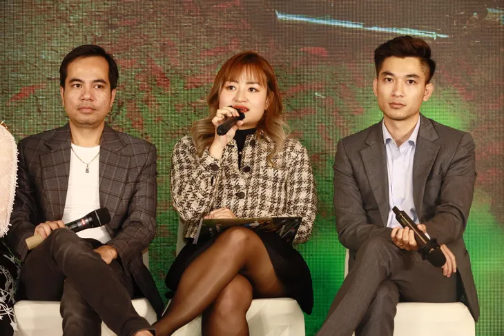 Gia đình mình vui bất thình lình: 3 nữ chính đọ sắc trong họp báo ra mắt - Ảnh 15. Gia đình mình vui bất thình lình: 3 nữ chính đọ sắc trong họp báo ra mắt - Ảnh 15.