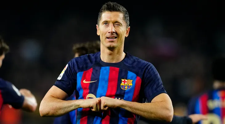 Lewandowski khiến Barca bay ngay 1,25 triệu euro - Ảnh 2. Lewandowski khiến Barca bay ngay 1,25 triệu euro - Ảnh 2.