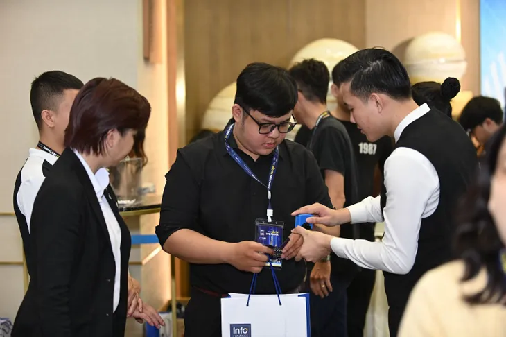 Khai mạc Triển lãm Ngày Hội Đầu Tư - Info Finance và Những Điều Không Thể Bỏ Lỡ - Ảnh 4. Khai mạc Triển lãm Ngày Hội Đầu Tư - Info Finance và Những Điều Không Thể Bỏ Lỡ - Ảnh 4.