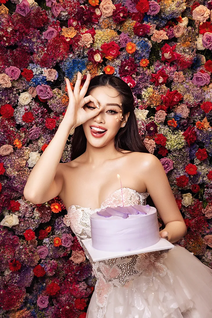 Hoa hậu Khánh Vân khoe nhan sắc tuổi 28 - Ảnh 4. Hoa hậu Khánh Vân khoe nhan sắc tuổi 28 - Ảnh 4.