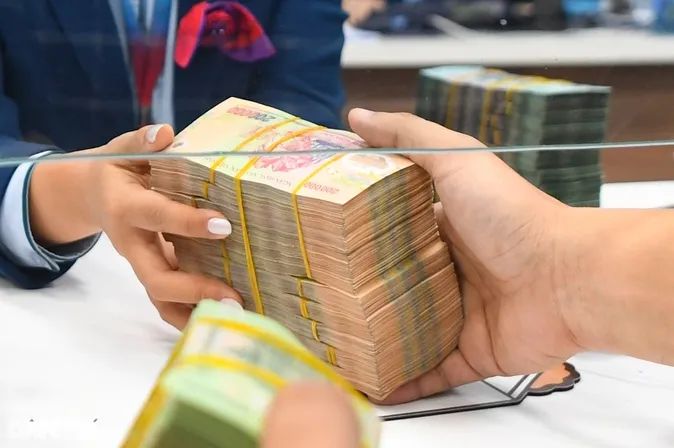 Áp lực tăng lãi suất cuối năm có đáng lo ngại? - Ảnh 1. Áp lực tăng lãi suất cuối năm có đáng lo ngại? - Ảnh 1.